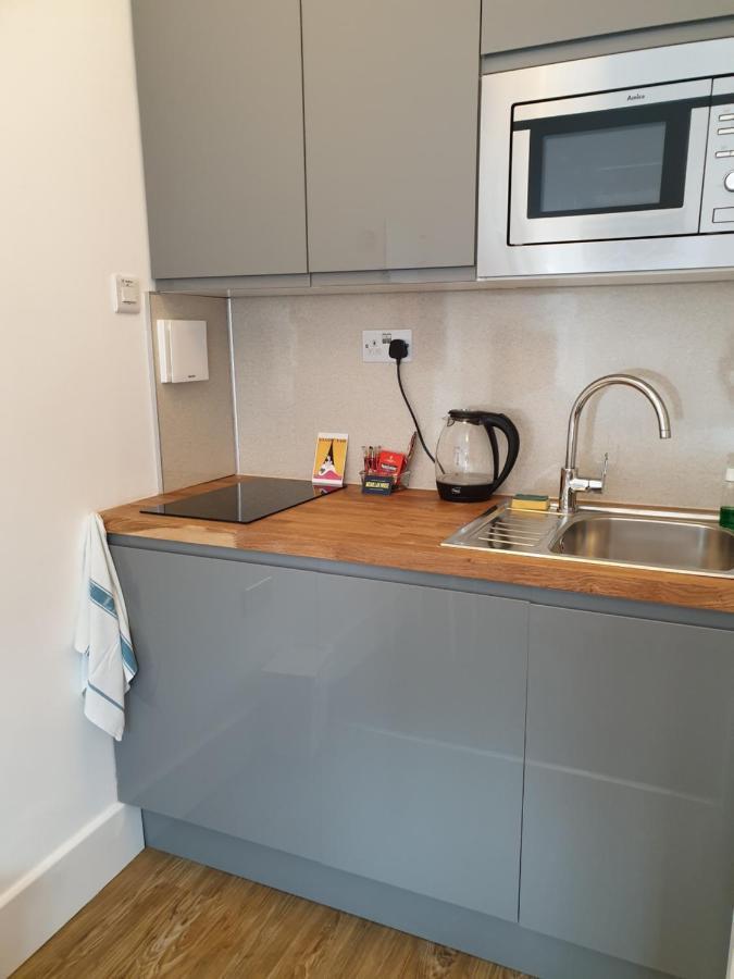 Mcmillan House Studio Apartments Йорк Экстерьер фото
