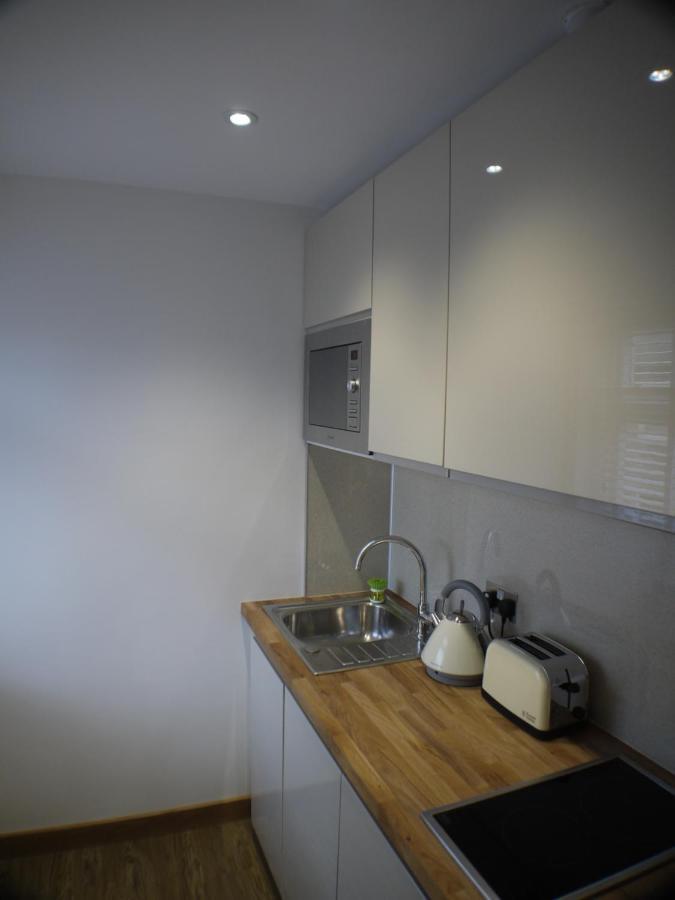 Mcmillan House Studio Apartments Йорк Экстерьер фото