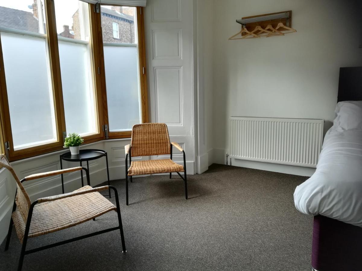 Mcmillan House Studio Apartments Йорк Экстерьер фото