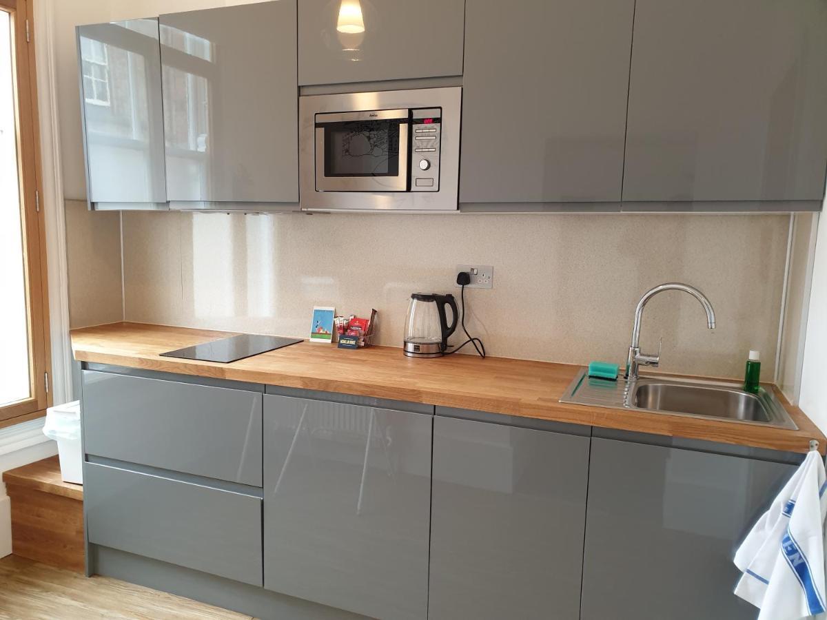 Mcmillan House Studio Apartments Йорк Экстерьер фото